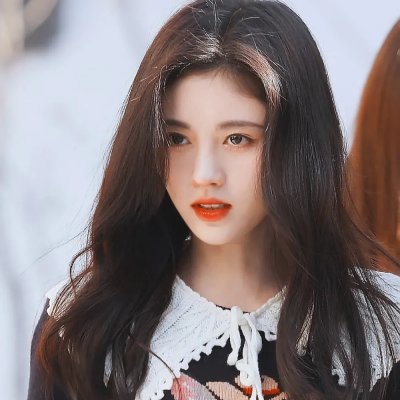 大小姐才不会玩格斗游戏